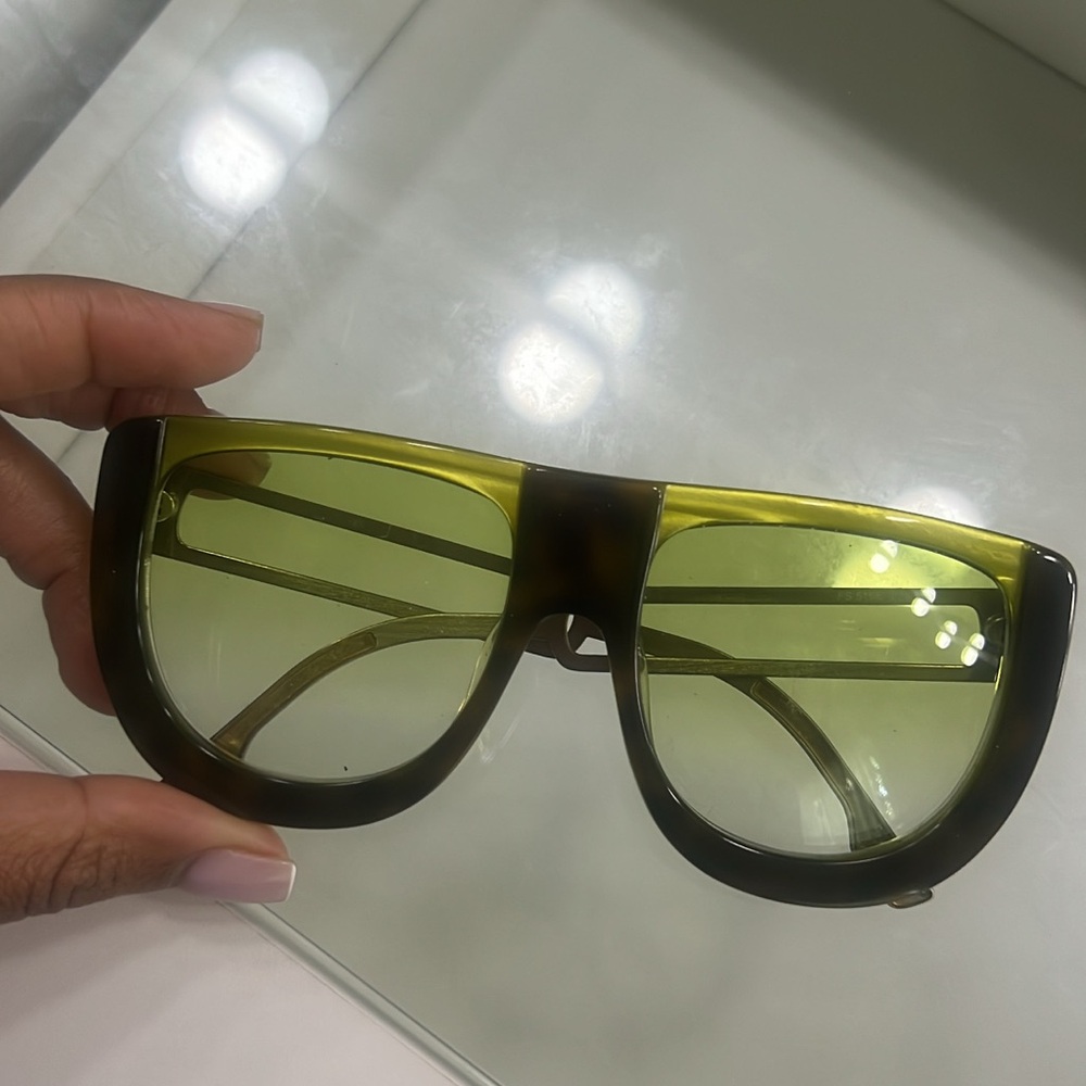 ❌SOLD❌2011 Fendi Havana Sunglasses Runway FS 5198 221